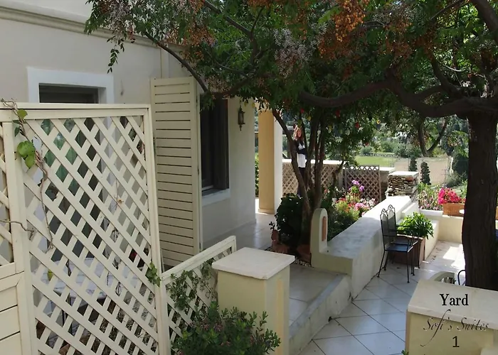 Apartment Sofi's Andros Town